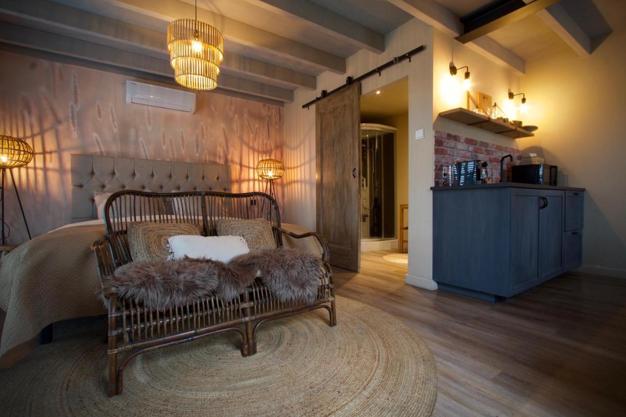 Bed & Breakfast Neeltje Soet Міерло Екстер'єр фото
